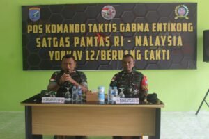 Dankolakops Kunjungi Pos Kotis Gabma Entikong Dan Berikan Arahan Kepada Prajurit