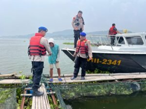 Apel Pagi Sebagai Sarana Penyampaian Informasi, Silahturahmi Serta Wujud Pendisiplinan Personil Sat Lantas Polres Purwakarta.