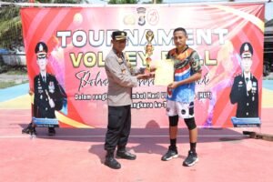 Polres Pesisir Barat Sukses Gelar Penutupan dan Pembagian Hadiah Turnamen Voli dalam Peringatan HUT Bhayangkara ke-78
