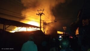 KEBAKARAN DI PABRIK PEMOTONGAN KAYU