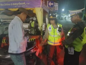 Petugas Gabungan Rayon II Polres Kediri Kota Gelar Razia di Kawasan Terminal Baru Tamanan