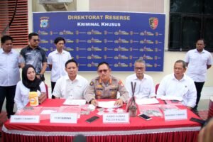 Polda Kalsel Sita 9,5 Ton Oli Curah