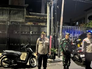 Operasi Cipta Kondisi Polsek Johar Baru Gelar Apel Bersama Tiga Pilar.