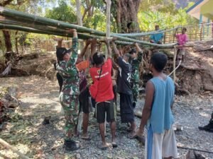 Pos Manamas Satgas Yonkav 6/NK Bangun Jembatan Sementara