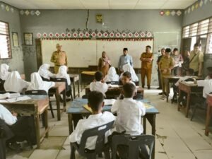 Pj. Bupati Langkat Faisal Hasrimy Pastikan Proses Belajar Di SMPN 2 Pematang Jaya Berjalan Optimal