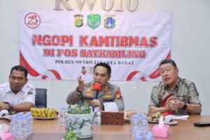 Ngopi Kamtibmas Bersama Warga Rw 10 Green Garden, Kapolres Jakbar Ajak Warga Jaga Kamtibmas Jelang Pilkada Serentak 2024