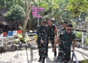 Sambut HUT TNI Ke-79, Kodim 0825/Banyuwangi Bagikan Sembako Gratis Untuk Warga Kurang Mampu