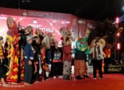 Serah Terima Maskot Pilkada Serentak Tahun 2024 Dari Komisi Pemilihan Umum Kota Kediri kepada Komisi Pemilihan Umum Kabupaten Kediri