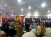 Lagu Kebangsaan Indonesia Raya diKumandangkan di Gedung DPRD.Agam diPandu oleh Dirjen Pemda.