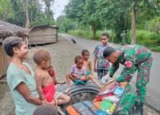 Bantu kesulitan Masyarakat di Perbatasan RI-PNG, Satgas Yonif 131/BRS Beri Pengobatan Gratis Kepada Masyarakat