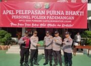 Purna Tugas, Aiptu Sidik Purnomo Dilepas dengan Penuh Penghormatan oleh Kapolsek Pademangan