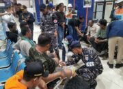 TNI AL Dan Tim Sar Gabungan Berhasil Evakuasi Belasan ABK KM. Sabar Subur Yang Tenggelam di Perairan Karimun Jawa