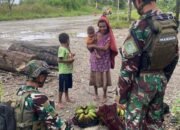 Warga Muara Sambut Gembira Rosita Marinir Habema