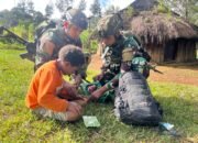 Pakaian Gratis Satgas Yonif 323 Buaya Putih, Bahagiakan Masyarakat Jenggernok