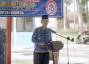 Asisten I Audi Marpi Serahkan Bantuan ke Keluarga Beresiko STUNTING Dalam Rangka Hut Korpri ke-53