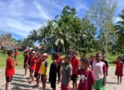 Tingkatkan Kualitas Pendidikan, Satgas Yonif 131/BRS Latihkan Kedisiplinan di SD Mosso