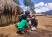 Komsos Satgas Habema Disambut Gembira Warga Kimak