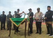 Pembagian Paket Sembako Warnai Penutupan TMMD Desa Pandeyan