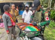 Bantu Atasi Kesulitan Masyarakat, Satgas Yonif 131/BRS Berikan Pelayanan Kesehatan Gratis