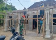 Babinsa Hadir, Bantu Renovasi Rumah Warga
