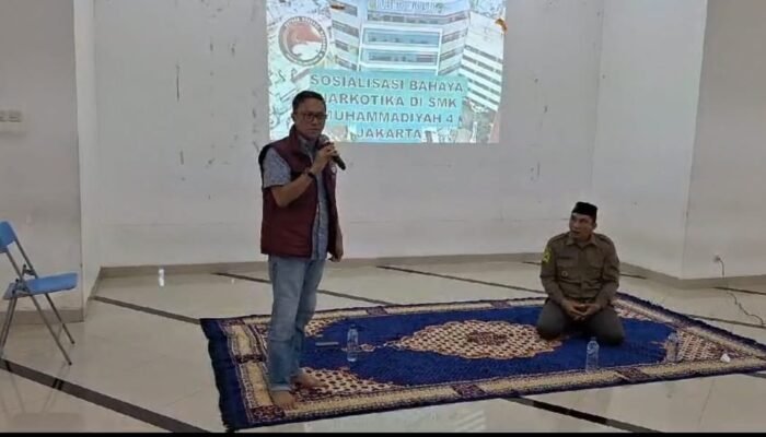 Dukung Program Asta Cita Presiden, Polres Jakbar Gelar Penyuluhan di SMK Muhammadiyah 4 Tentang Bahaya Narkoba