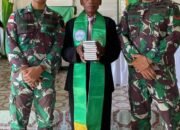 Satgas Pamtas Yonarmed 11 Kostrad Bagikan Alkitab dan Bacaan Rohani untuk Gereja GPIB di Sei Manggaris