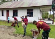 Peduli Kebersihan Lingkungan Gereja, Satgas Yonif 131/BRS Gelar Karya Bakti