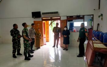 Danramil 03 Serengan Orientasi Sekaligus Cek Gereja Dalam Rangka Nataru di Wilayah Kelurahan Joyotakan.