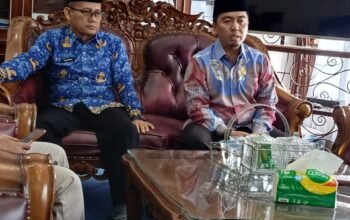 Ketua DPRD Agam Sambut Puluhan Awak Media Elektronik Maupun Cetak Dalam Rangka Silaturahmi