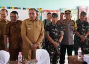 Pj Bupati Langkat Dampingi Ketua TP PKK Sumut Pantau Pemberian Makan Gratis Untuk Siswa SD: Dukung Program Makanan Bergizi Gratis Presiden RI