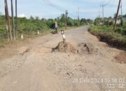 Warga Keluhkan Kerusakan Jalan Rahadi Usman,Kecamatan Matan Hilir Selatan,Harapkan Empatis Perhatian Pemerintah Pemkab Dan Kecamatan.