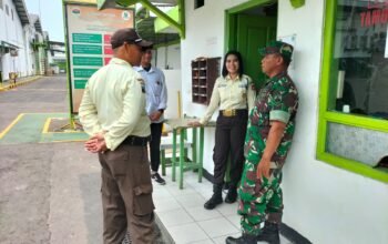 Tingkatkan Keamanan, Babinsa Nogosari Jalin Komunikasi Dengan Securiti Perusahaan di Wilayahnya