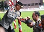 Kapolda Jatim Pimpin Upacara Kenaikan Pangkat 3.057 Personel