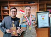 Kapolsek Metro Kebayoran Baru Polda Metro Jaya Raih Penghargaan Rekor MURI Mendirikan BAND EDUKASI.
