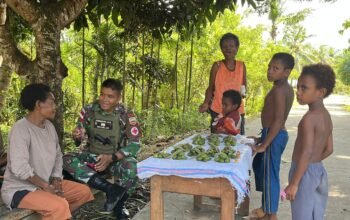 Membantu Kesulitan Masyarakat, Satgas Yonif 131/BRS Gelar Anjangsana dan Pelayanan Kesehatan Gratis Untuk Masyarakat Perbatasan Papua