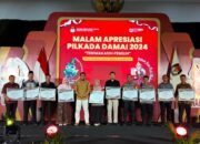 Malam Apresiasi Pilkada Damai 2024, KPU Kabupaten Kediri Berikan Penghargaan Kepada Polres Kediri Kota
