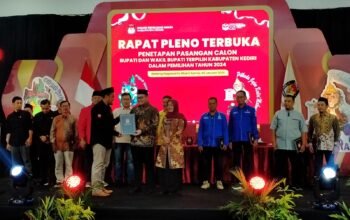 Rapat Pleno Terbuka KPU Kabupaten Kediri Dalam Penetapan Bupati Dan Wakil Bupati Kabupaten Kediri Terpilih Tahun 2024-2029