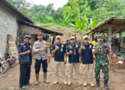 Polisi Bersama TNI dan Pesilat Gelar Kerja Bakti di Ds. Surat Kec Mojo