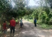 Warga Pekon Teba Pring Serentak Melaksanakan Kerja Bakti Membersihkan Lingkungan