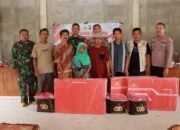 Kolaborasi Polisi dan TNI Bantu Warga Terdampak Longsor di Ponorogo