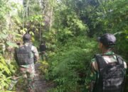 Tingkatkan Keamanan, Satgas Pamtas RI-Malaysia Yonzipur 5/ABW Sisir Jalur Tidak Resmi di Perbatasan