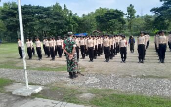 Koramil Gemolong Berikan Pelatihan Kedisiplinan dan Pembinaan Karakter kepada Siswi Siswi SMK Sakti