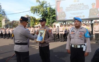 Kapolres Kediri Kota Pimpin Upacara PTDH In Absentia Satu Personel.