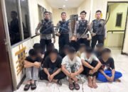 Tim Patroli Presisi Polres Metro Jakarta Barat Gagalkan Aksi Tawuran di Grogol Petamburan, 10 Remaja Berikut 4 Buah Sajam Diamankan