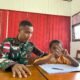 Ajarkan Cara Berhitung Dengan Penuh Kegembiraan, Satgas Yonif 131/BRS Belajar Bersama Murid-Murid Di SD Kampung Mosso, Perbatasan Papua