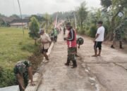 Umbul-Umbul Sepanjang Desa Kalinanas Demi Kemeriahan Pembukaan TMMD