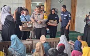 Sambut Bulan Suci Ramadhan Bidhumas Polda Jatim Gelar Baksos Peduli ODGJ