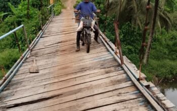 Jembatan Penghubung Pekon Sumber Rejo Antara Way Haru di Kecamatan Bangkunat  Perlu Segera diPerbaiki.