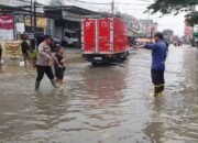Menjaga Keselamatan dan Pertolongan Evakuasi dalam Bencana Banjir Ciledug Indah