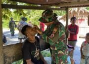 Satgas Yonif 131/BRS Berikan Pelayanan Kesehatan Bagi Masyarakat di Perbatasan Papua
